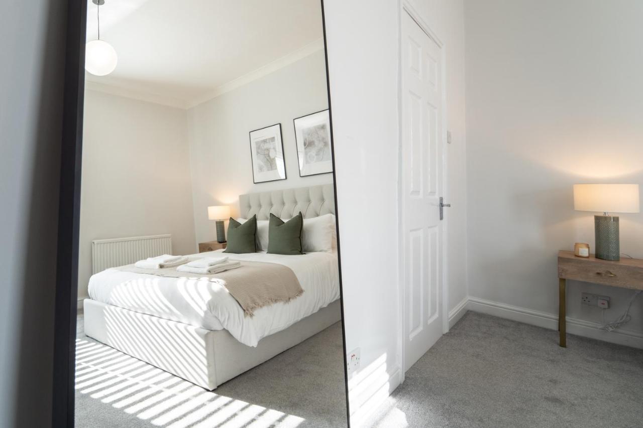 Southview Stays - Three Bedroom House Chester Esterno foto
