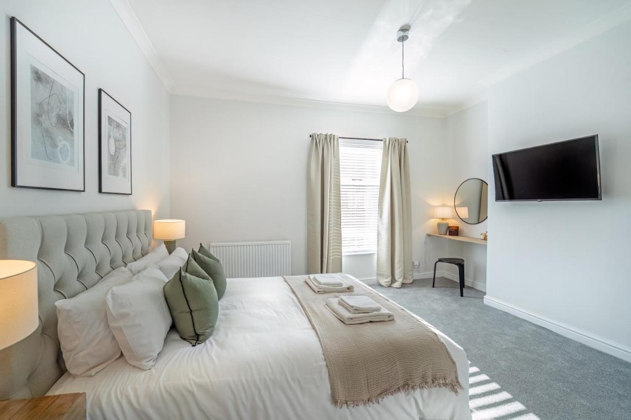 Southview Stays - Three Bedroom House Chester Esterno foto